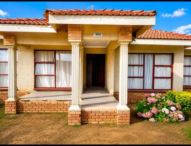 3 BEDROOM HOUSE FOR SALE IN MANKWENG